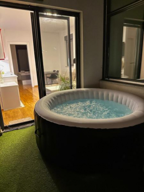 Apartment Jacuzzi Mostar